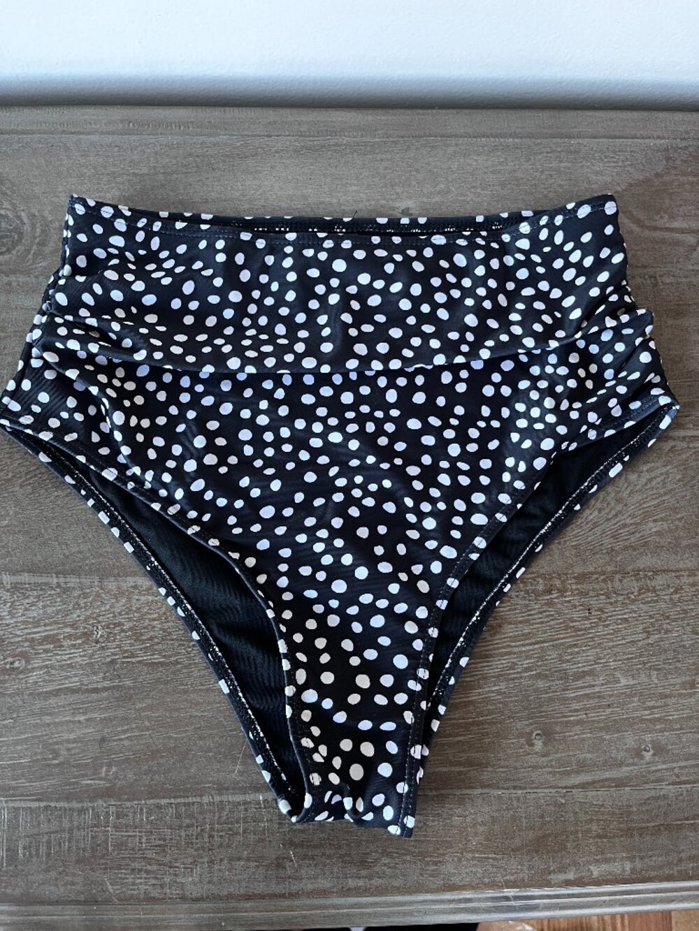 Women's high-waisted polka dot bikini bottoms